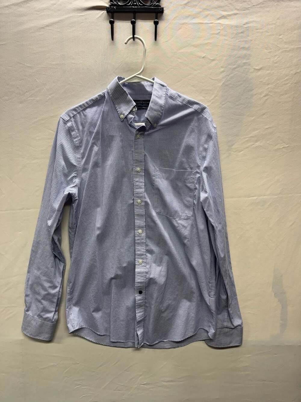 Tommy Hilfiger Dress Shirt Size 15 34/35 Blue Checkered Wrinkle Free